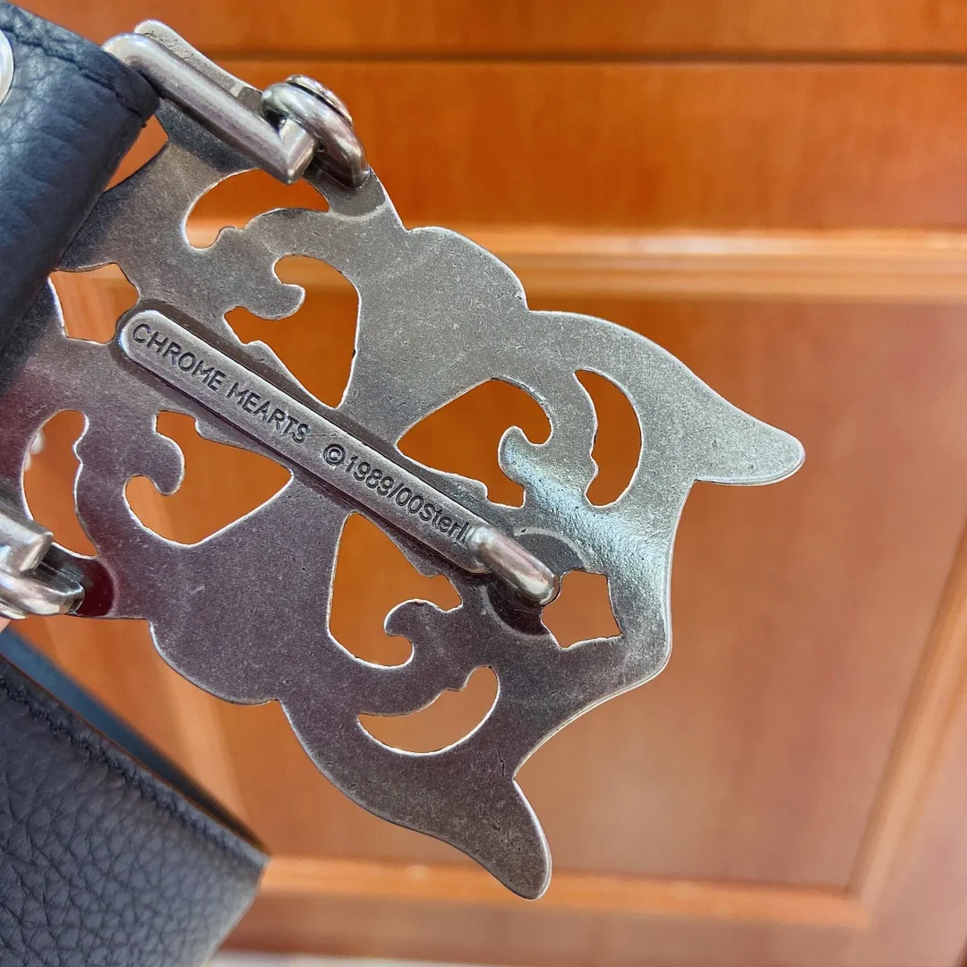 💰480💰Full package💰 💍Purchasing level 𝐂𝐡𝐫𝐨𝐦𝐞𝐇𝐞𝐚𝐫𝐭𝐬 Crow Heart Detachable model, fine hardware and first-layer lychee leather belt, very cool. Width 3.8cm
